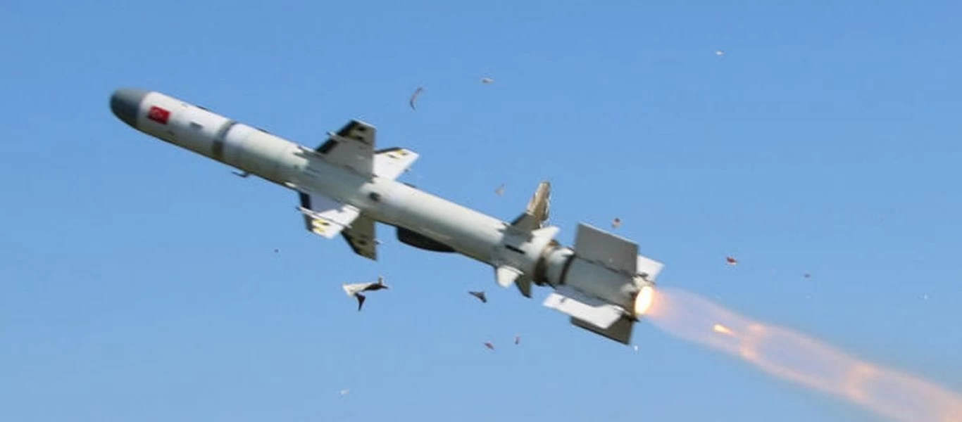 «Λάδι στη φωτιά» ρίχνει η Τουρκία: Ετοιμάζει την Κυριακή εκτόξευση ναυτικού πυραύλου στη Ν.Α.Μεσόγειο